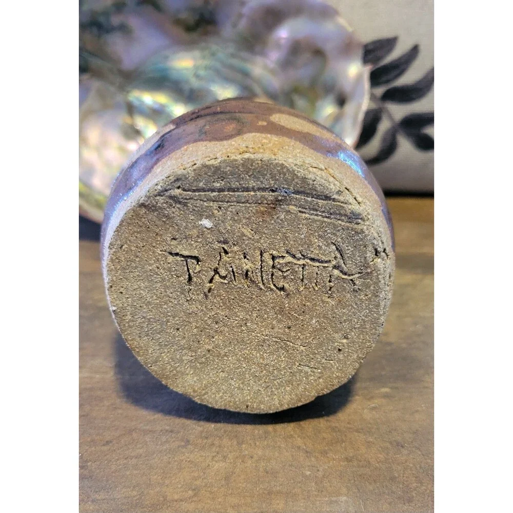 Unbranded earth toned